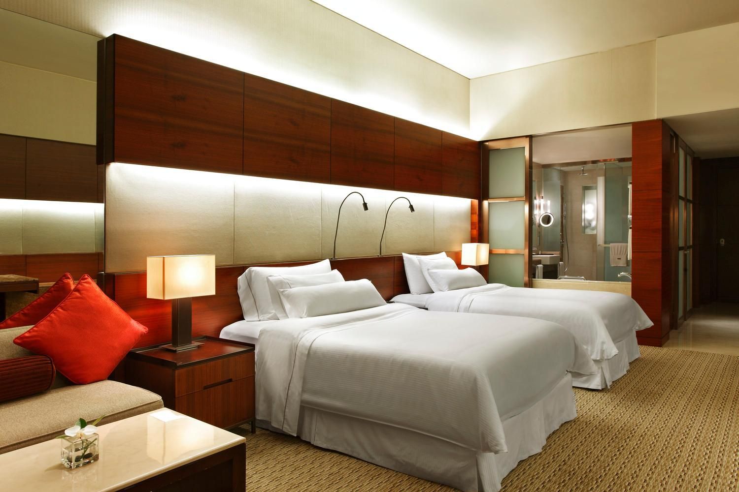 Guest room, King or Twin/Single Bed(s)