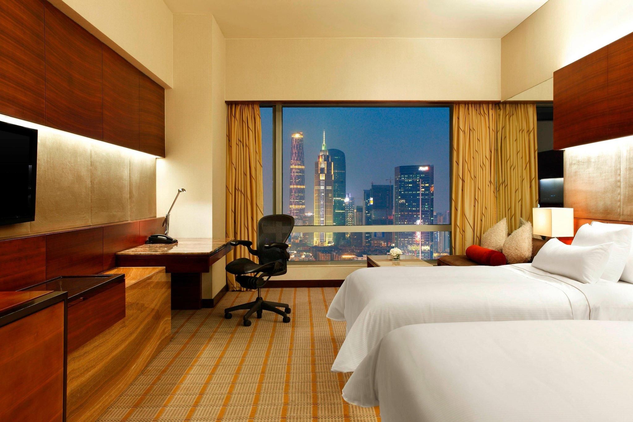 Club lounge access, Guest room, 2 Twin, City view
