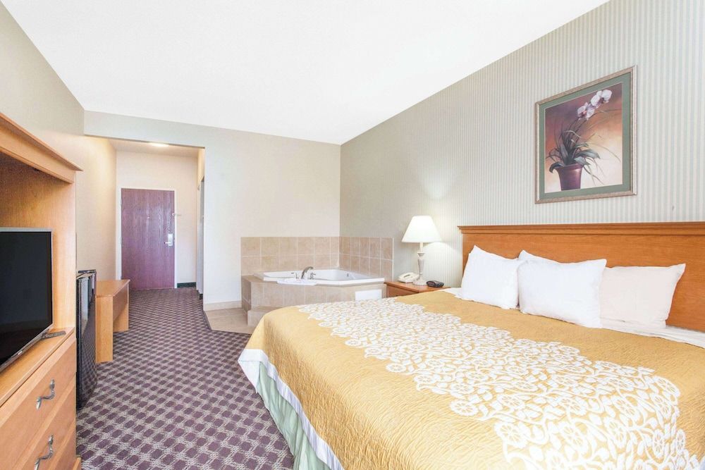Room, 1 Queen Bed, Non Smoking
