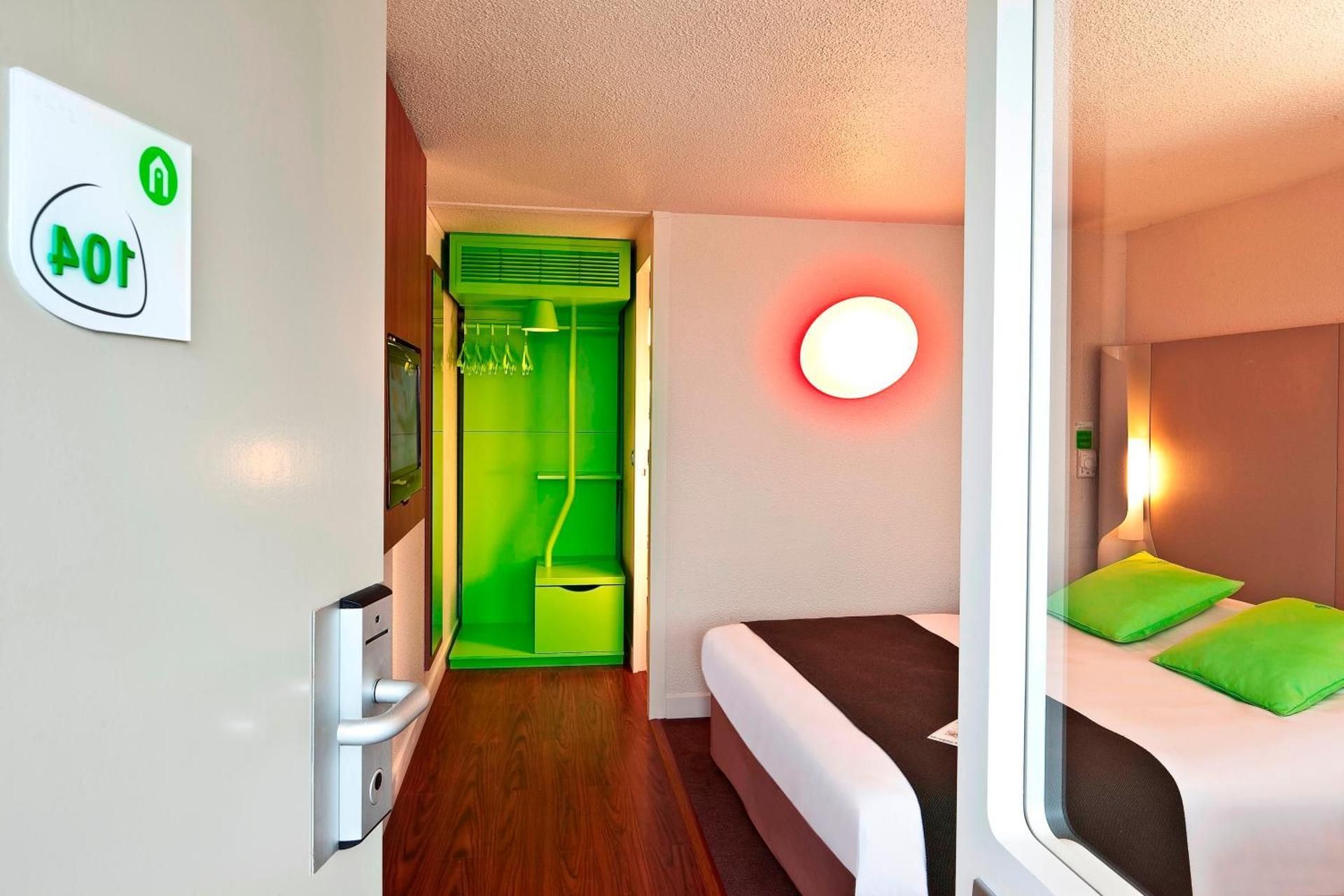 Hotel Campanile Gueret Standard Double Room with One Single Bed - Up to Ten Years 2