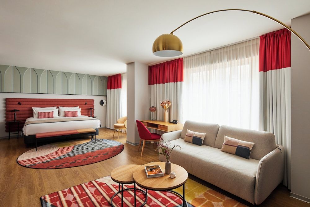 Suite, 1 King Bed