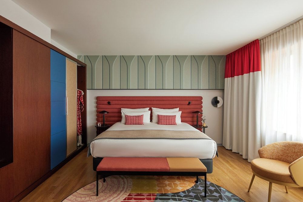 Suite, 1 King Bed