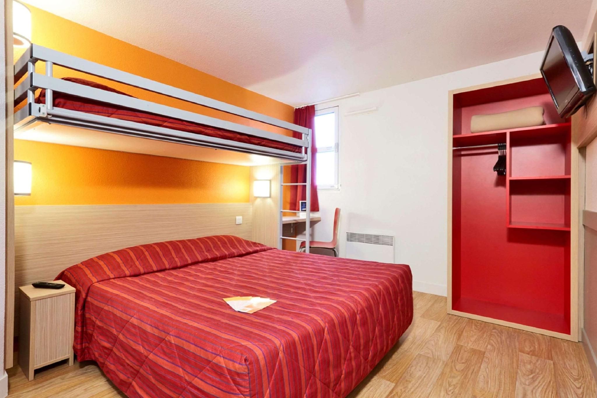 Triple Room - 3 Single Beds