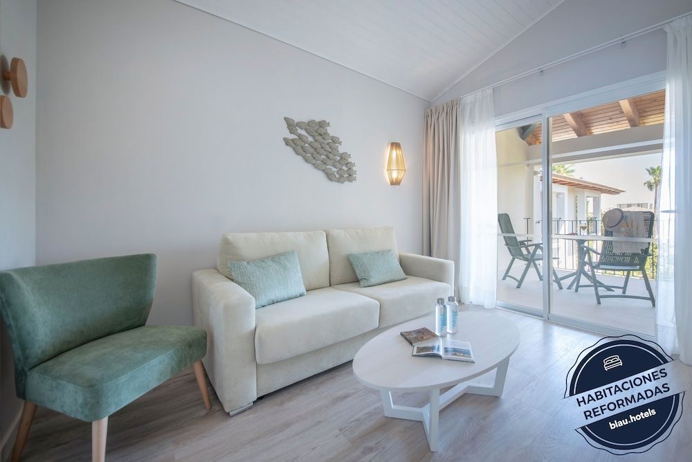 Superior Suite, Terrace (2 Adults + 2 Children)