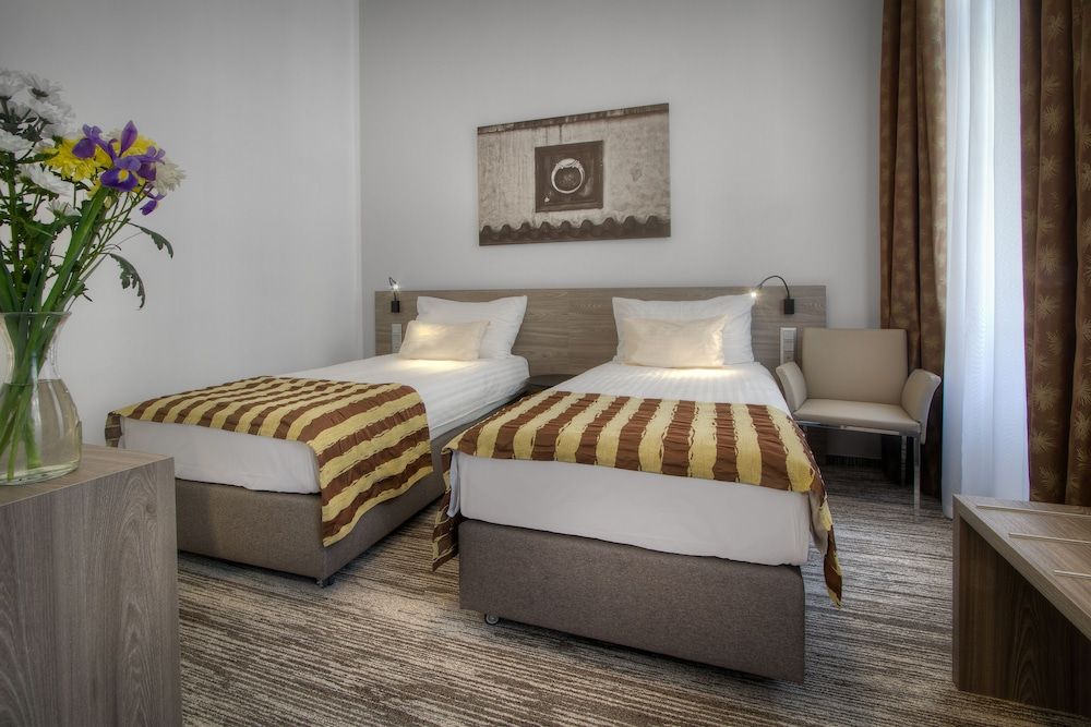 Hotel Pav Double or Twin Room 4