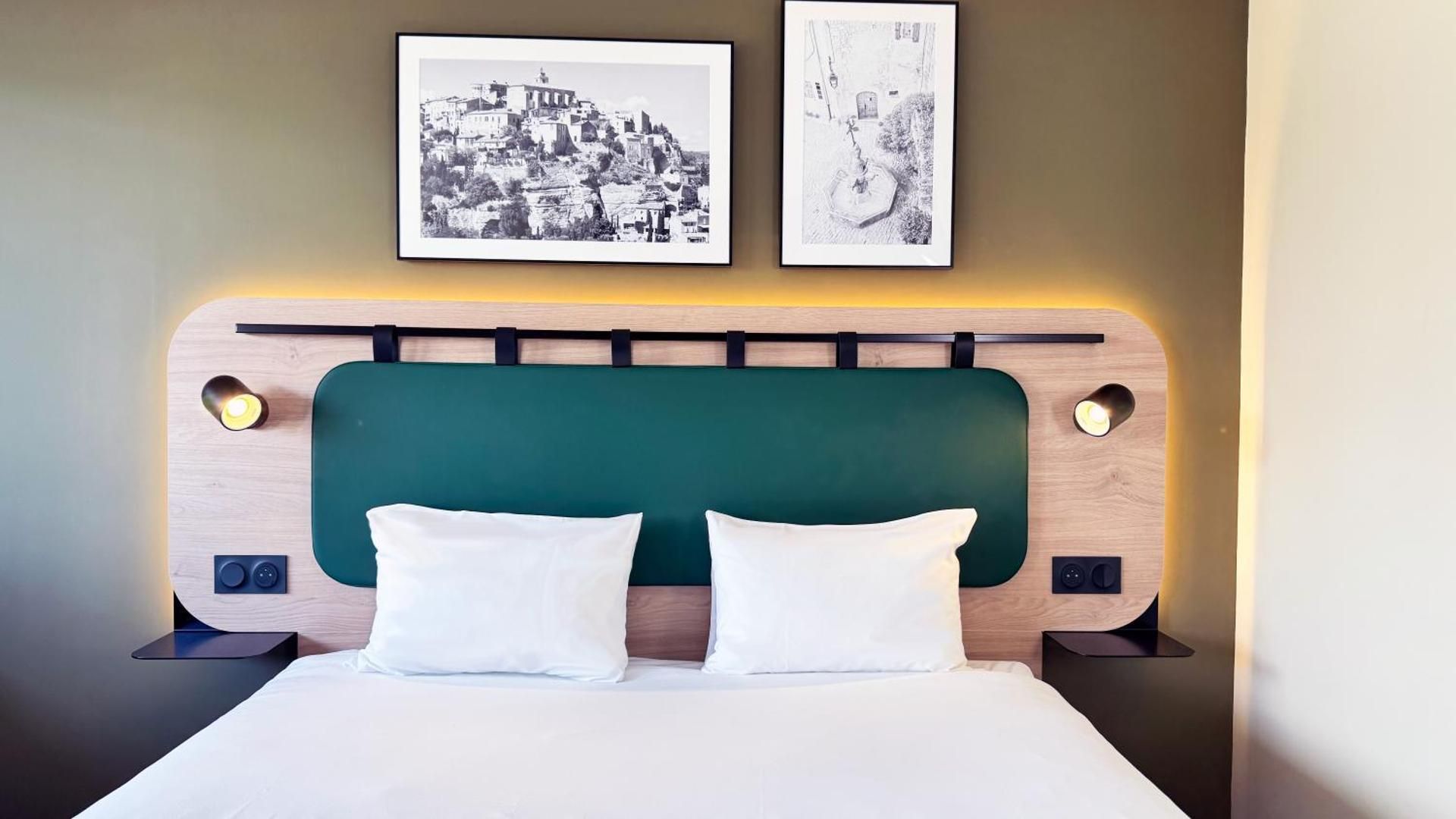 Campanile Bollene Hotel Triple Room