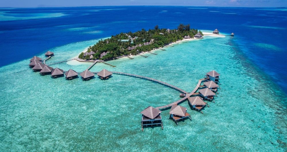Adaaran Club Rannalhi - 45 Minutes away from Male by Speedboat