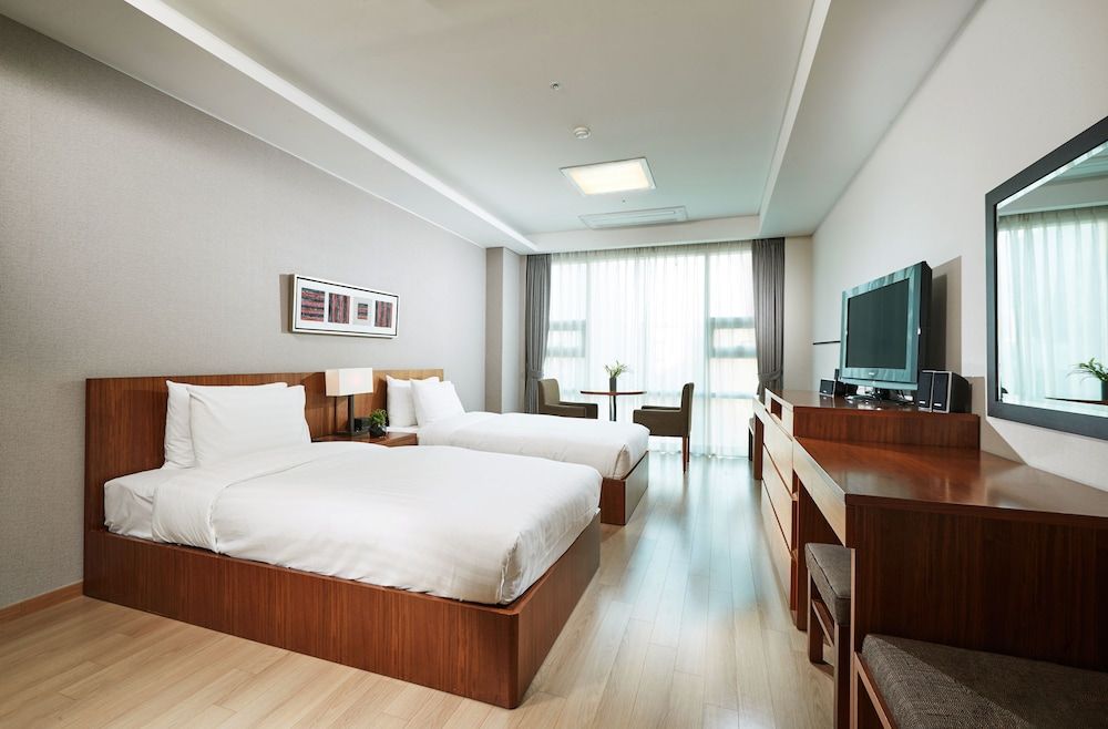 Fraser Place Central Seoul Studio Twin 2