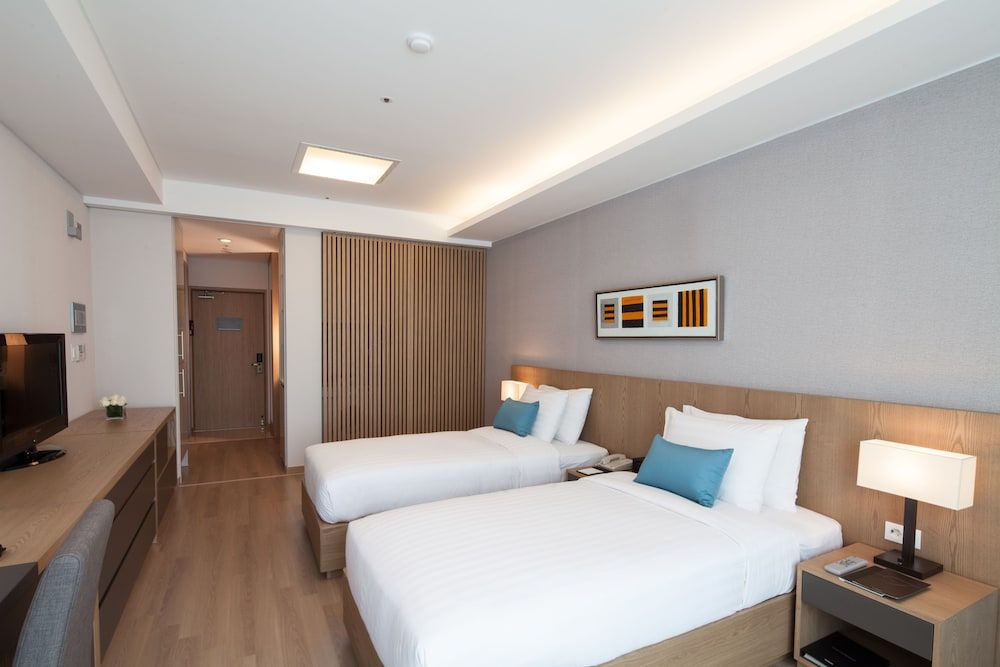 Fraser Place Central Seoul Studio Twin 4