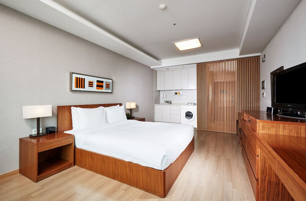 Fraser Place Central Seoul Studio Double 3