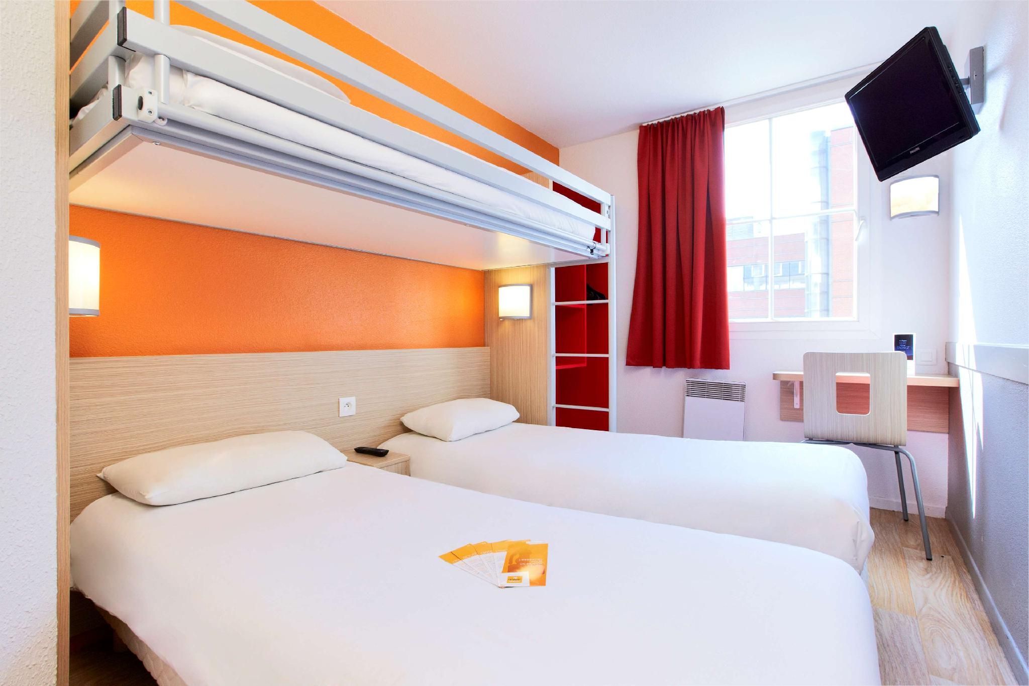 Triple Room - 3 Single Beds