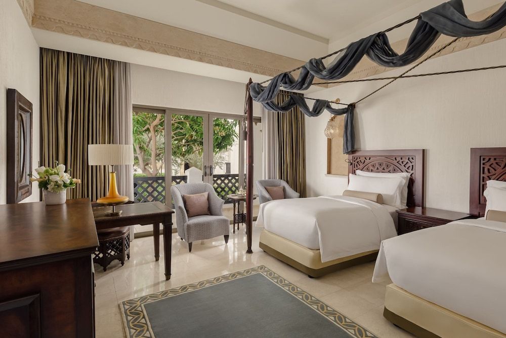 undefined Sharq Village & Spa, a Ritz-Carlton Hotel 2