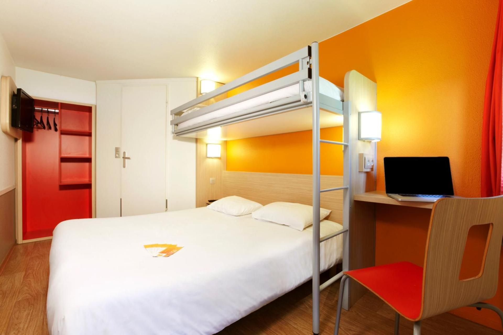 Triple Room - 3 Single Beds