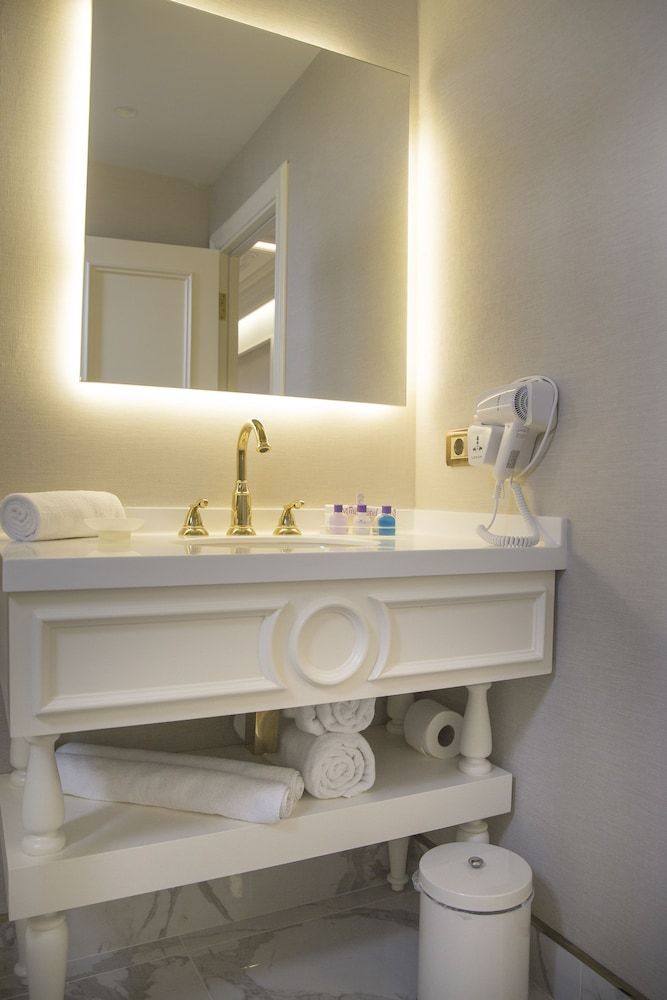 Hotel Mina – Special Class Economy Room 5