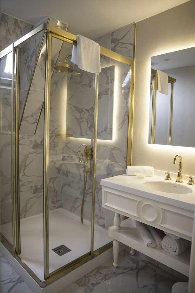 Hotel Mina – Special Class Economy Room 4