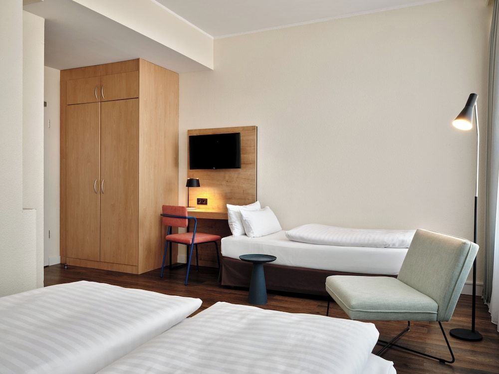 undefined Garner Hotel Berlin - Schöneberg by IHG 4