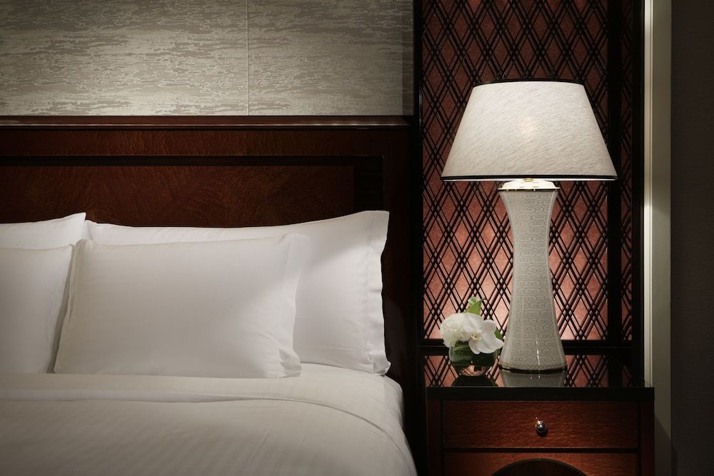 undefined The Ritz-Carlton, Tokyo 6