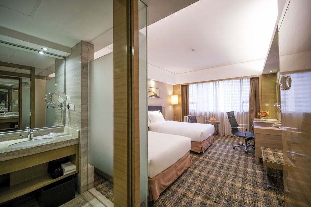 undefined Grand Skylight Hotel Shenzhen 2