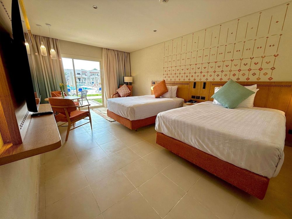 Superior Room, 2 Twin Beds, Garden View (Beach side)