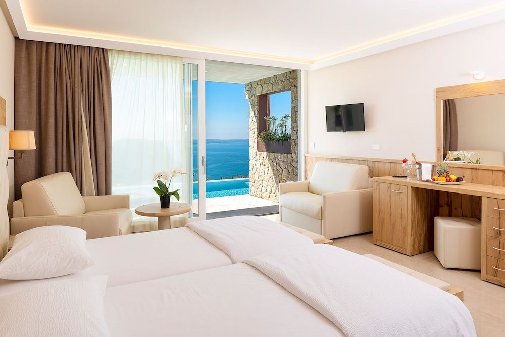 Golf Hotel Ca' degli Ulivi Suite, Pool Access, Lake View 16