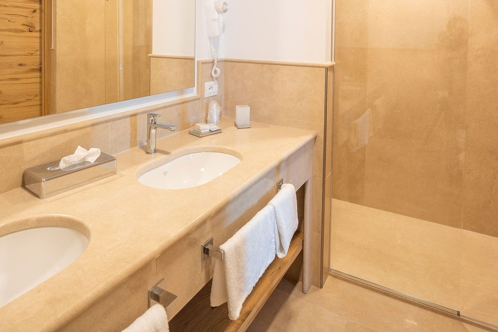 Golf Hotel Ca' degli Ulivi Suite, Pool Access, Lake View 38