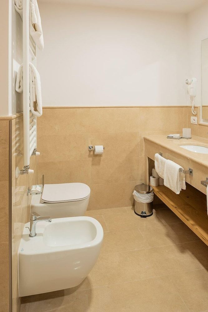 Golf Hotel Ca' degli Ulivi Suite, Pool Access, Lake View 30