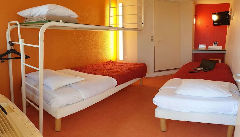 Standard Room, 3 Twin Beds