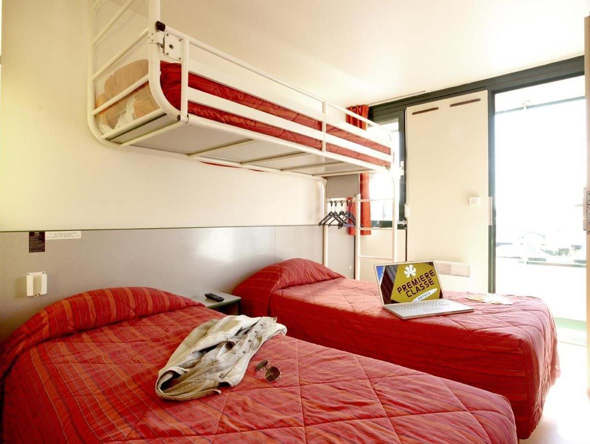 Premiere Classe Biarritz Triple Room - 3 Single Beds