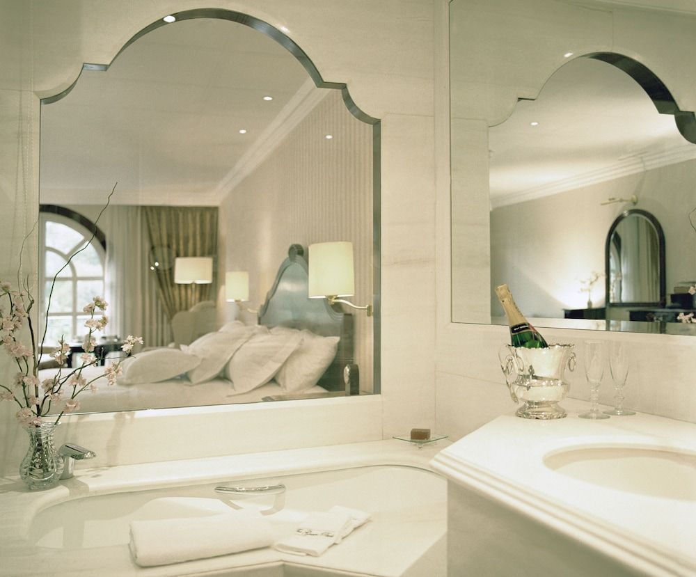 undefined The Green Park Hotel 3