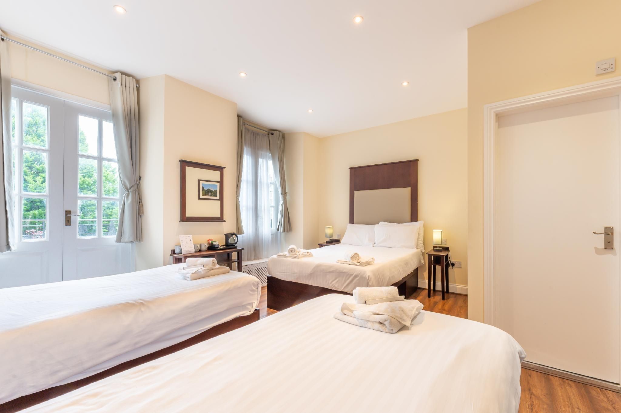 undefined Belmont Hotel 5