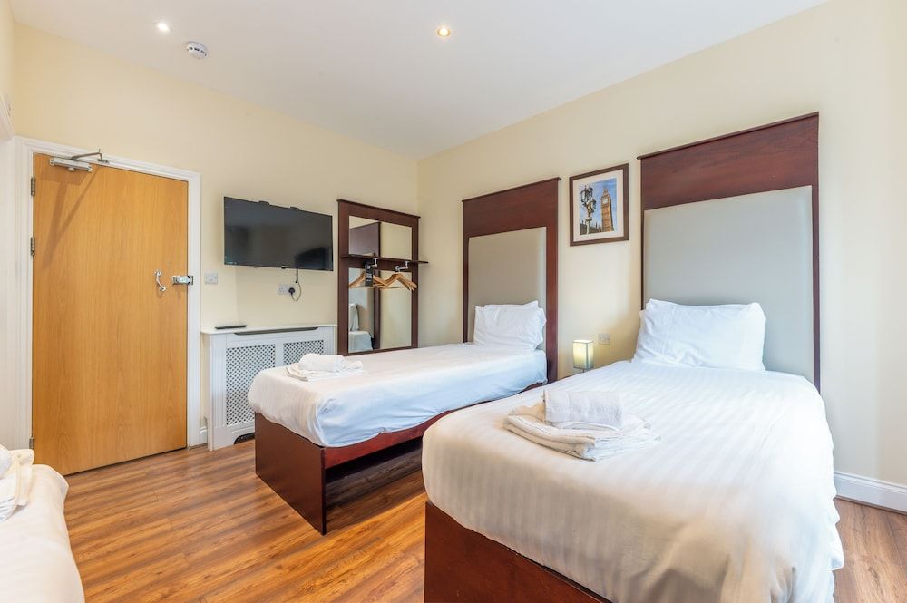 Deluxe Quadruple Room, Ensuite