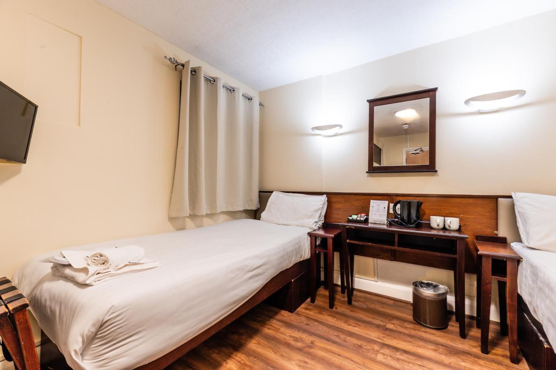 Twin Room-Ensuite