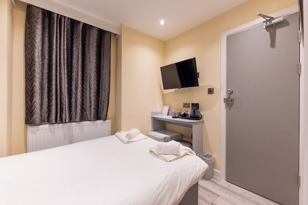 Luxury Double Room, Ensuite (Small)