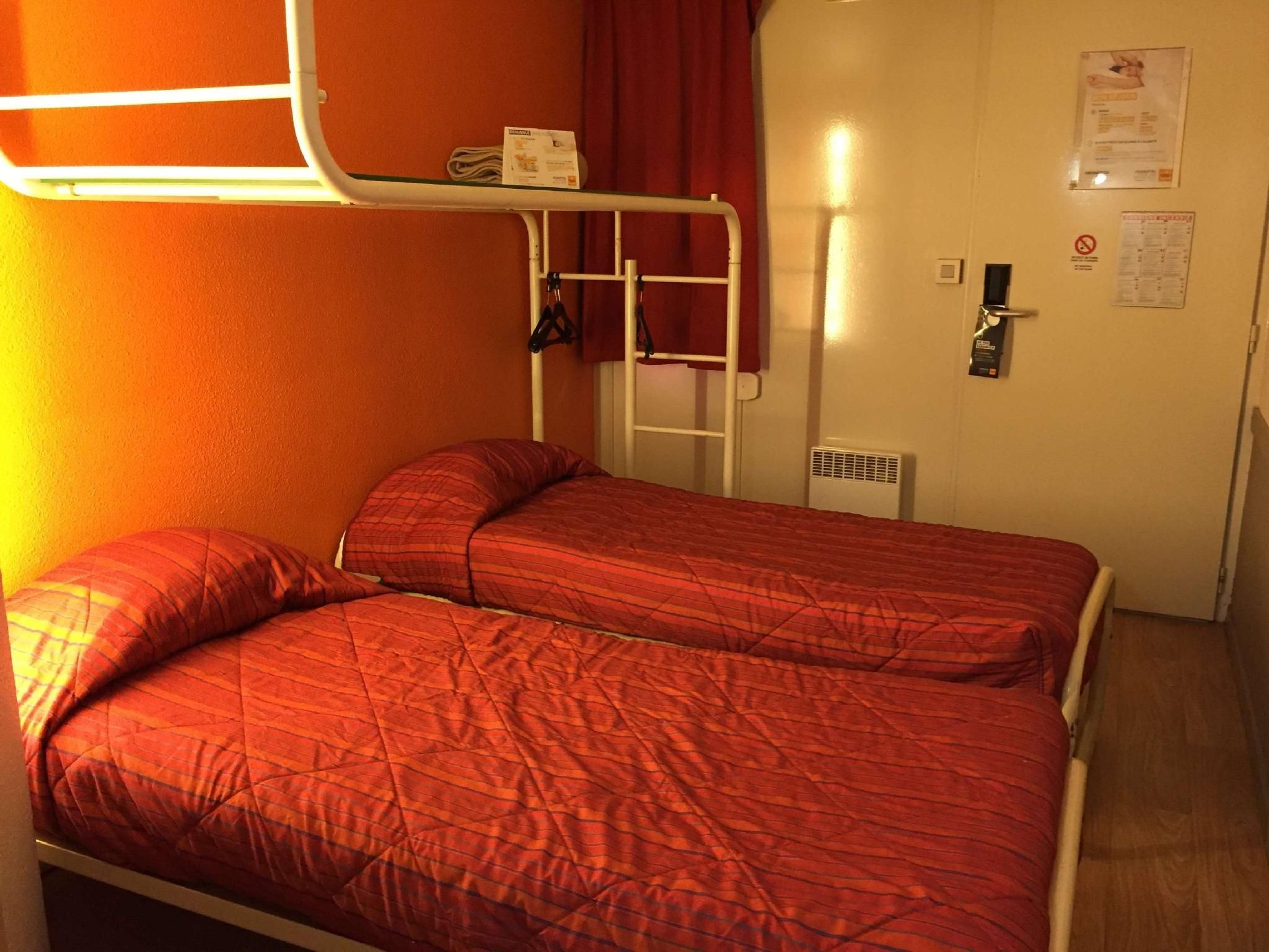 Premiere Classe Saint Etienne Nord Villars Hotel 3 Single Beds