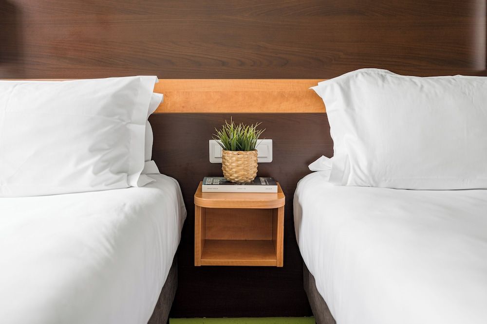 Premiere Classe Lyon Centre - Gare Part Dieu Comfort Room, 2 Twin Beds