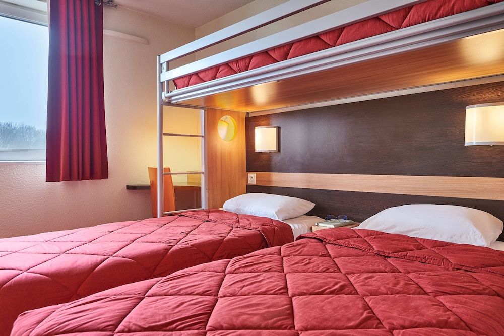 Hôtel Première Classe Le Mans Ouest Université Standard Room, 3 Twin Beds