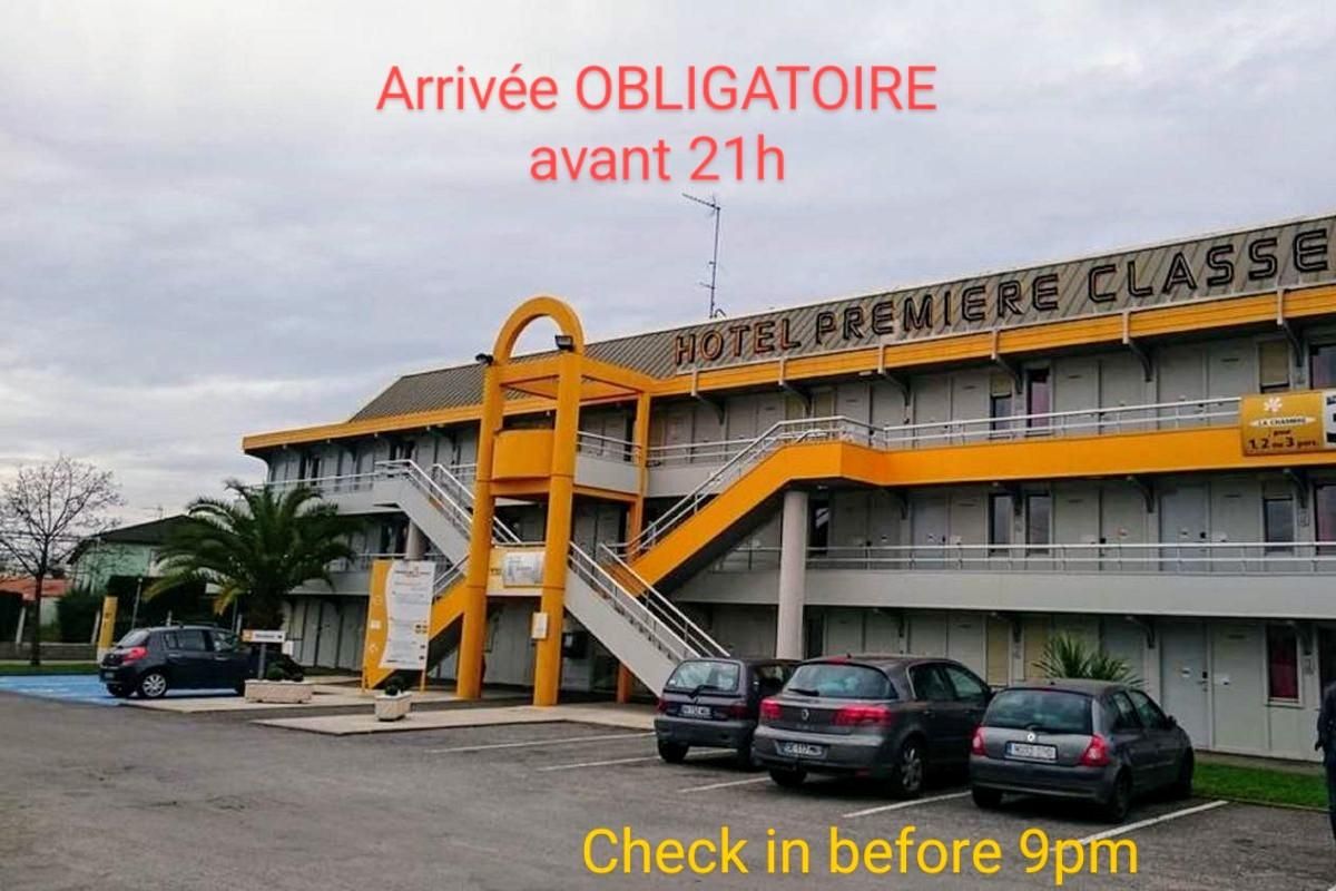 Standard Room - 1 Queen Bed 1 Bunk Bed