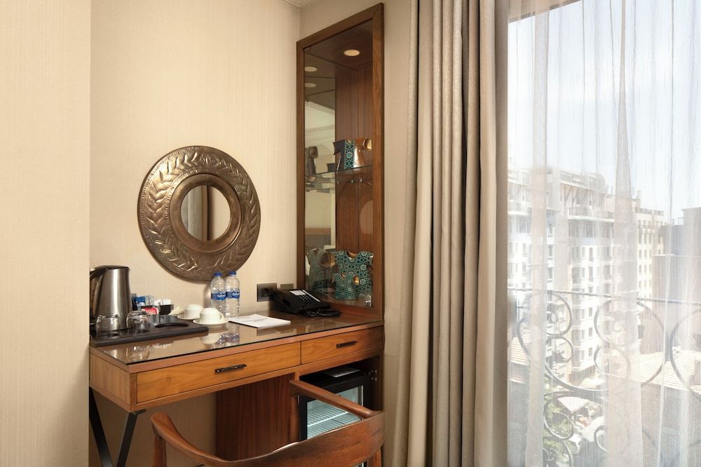Golden Age Hotel Taksim SUPERIOR TWIN / FRENCH 8