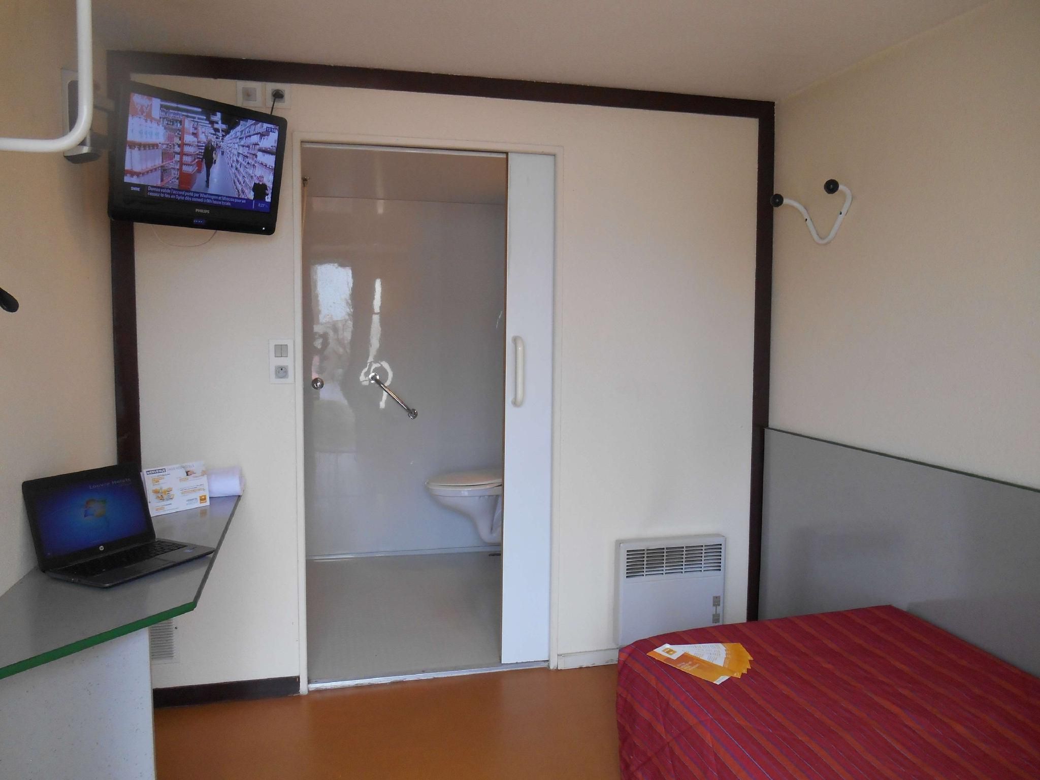 Standard Room - 1 Single Bed