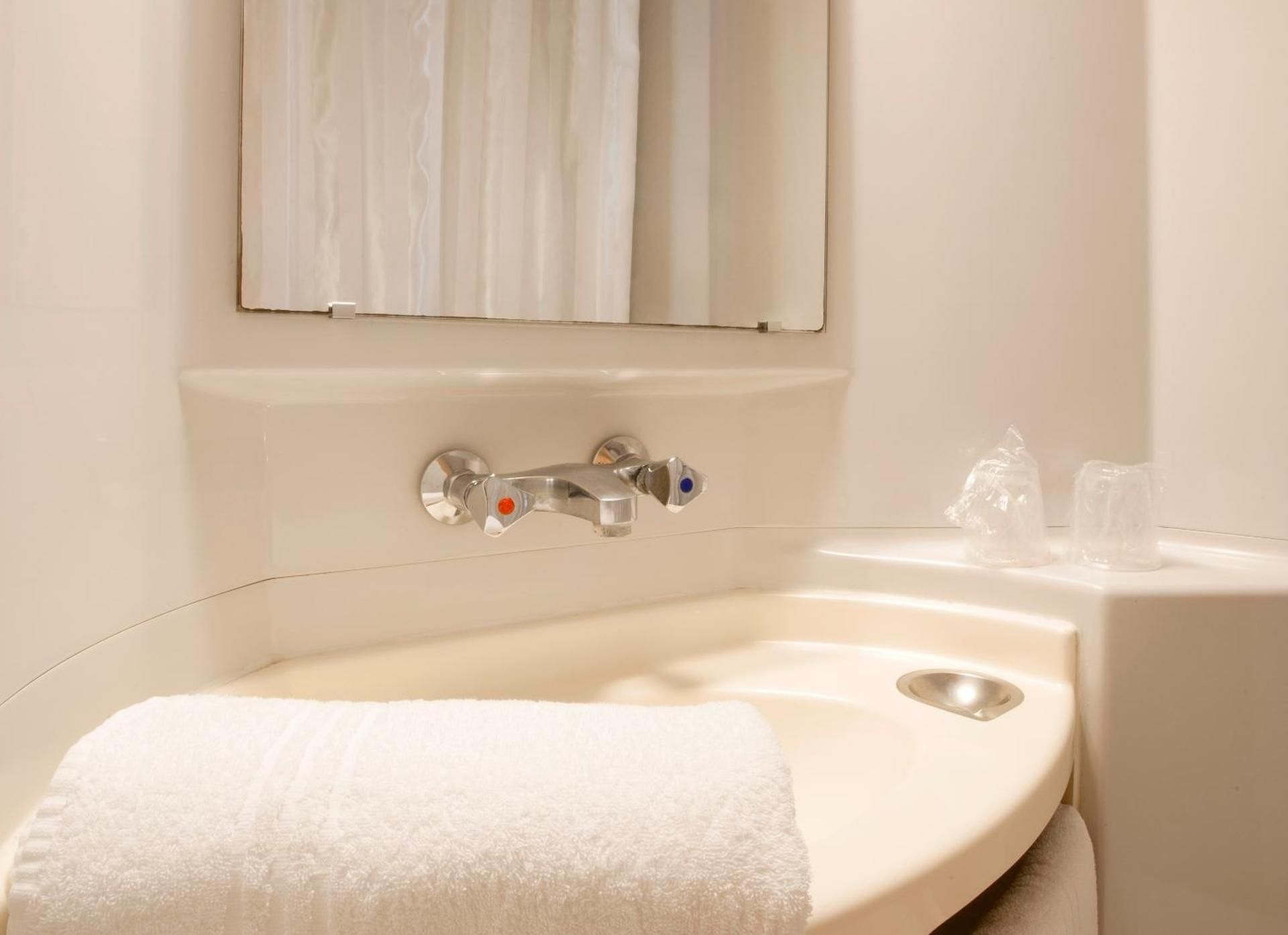 Standard Room - 1 Single Bed