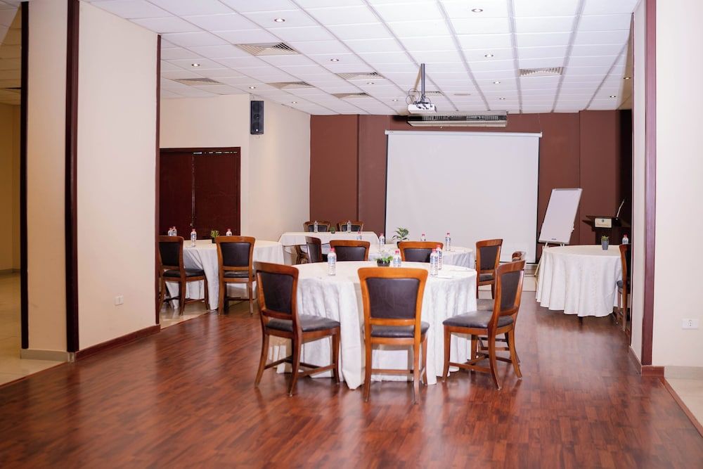 undefined The Cosmopolitan Hotel 6