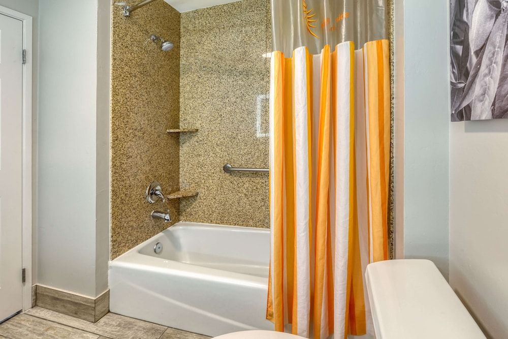 Suite, 1 King Bed