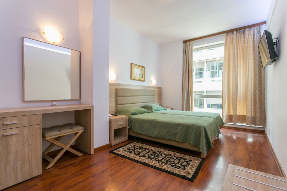 Arethusa Double or Twin Room 3