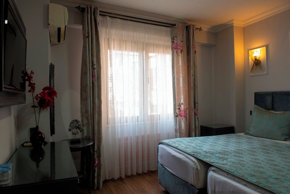 Hotel Daphne - Special Class Standard Double Room, 1 Double or 2 Twin Beds 9