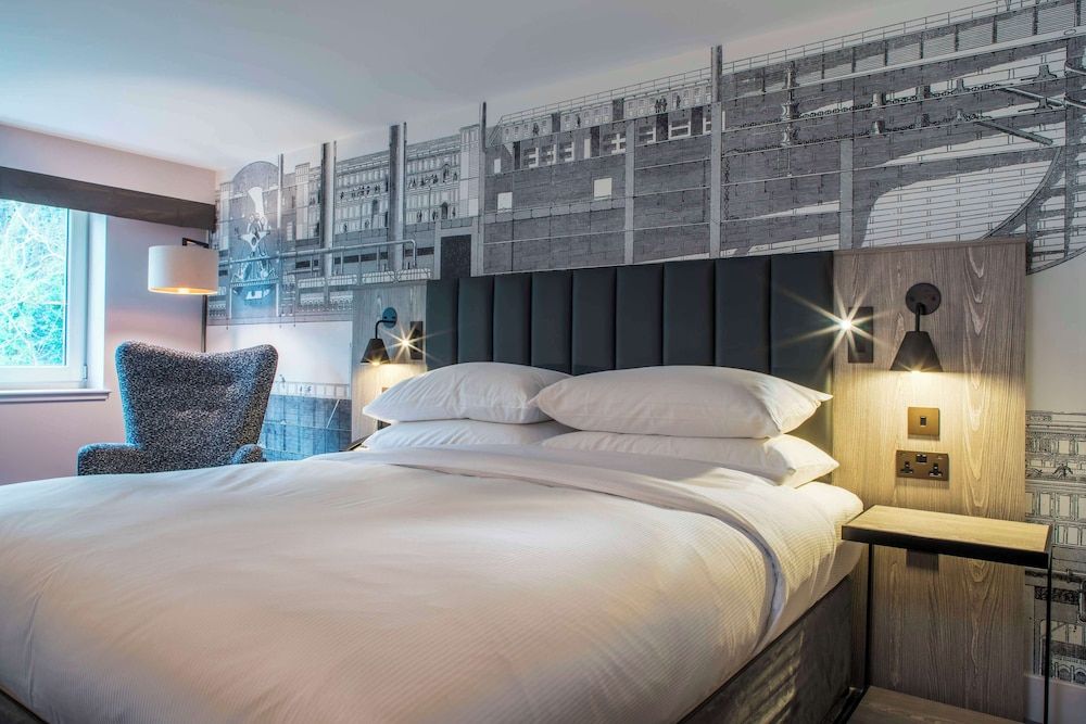 DoubleTree by Hilton Hotel Bristol South - Cadbury House Room, 1 Bedroom 2