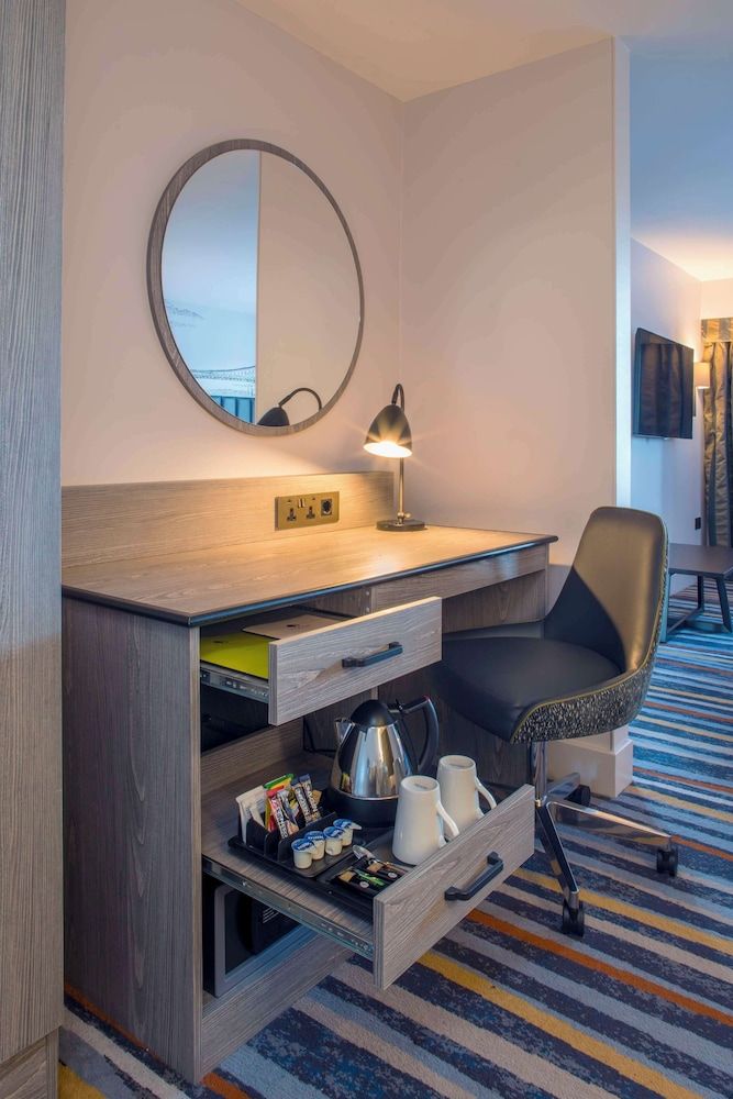 DoubleTree by Hilton Hotel Bristol South - Cadbury House Twin Room 17