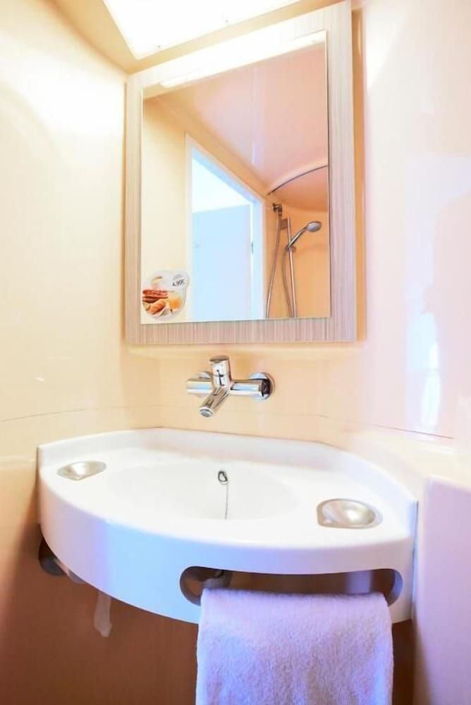 Première Classe Lyon Ouest - Tassin Standard Room, 1 Double Bed 4