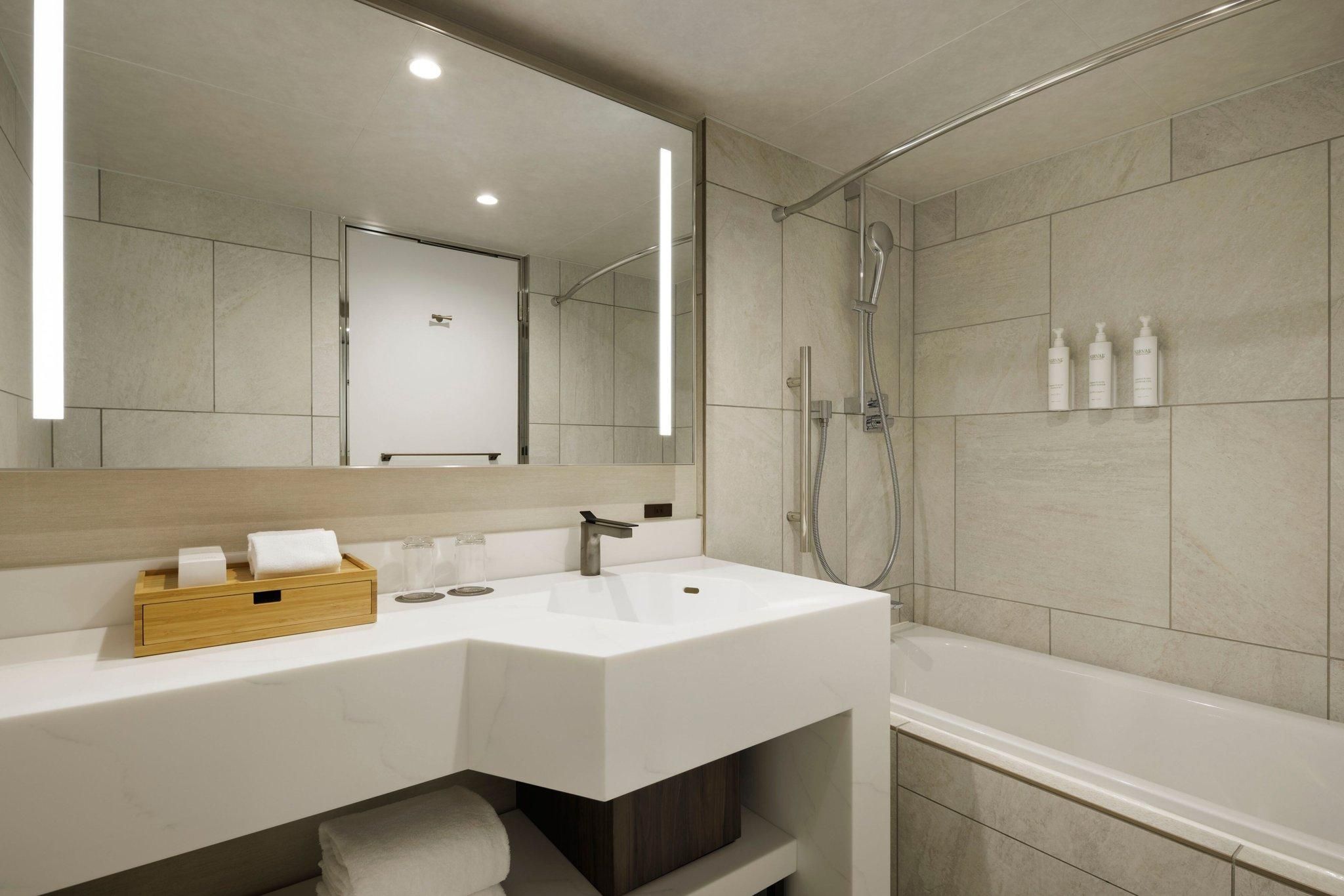 Premium Larger King, Guest room, 1 King
