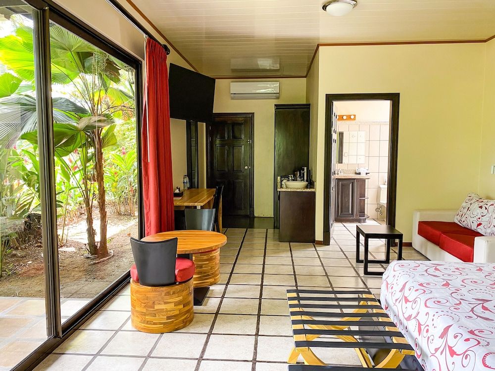 Arenal Manoa & Hot Springs Resort