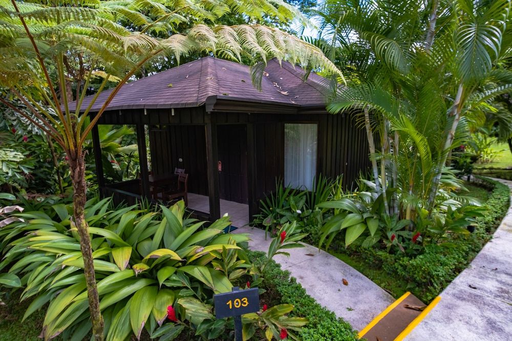 undefined Hotel Lomas del Volcán 4